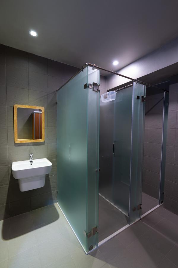 Albergue 9 And Bar *